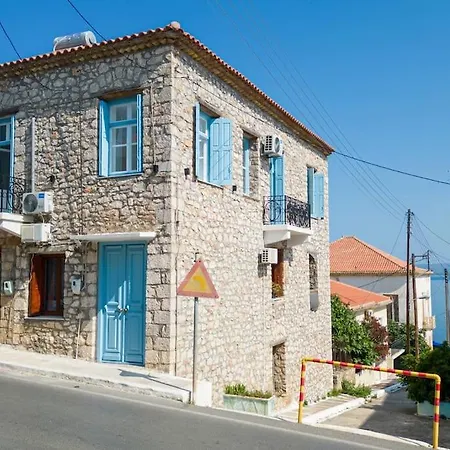 Katina's Coastal Oasis Apartmán