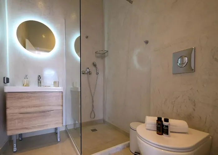 Katina's Coastal Oasis Apartment