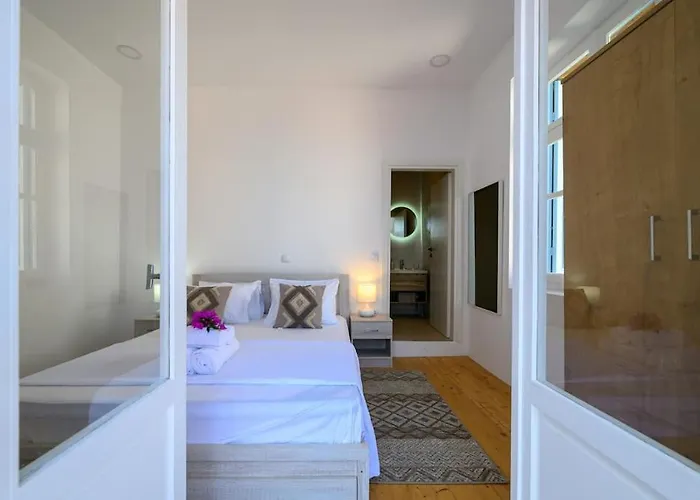 Katina's Coastal Oasis Apartment