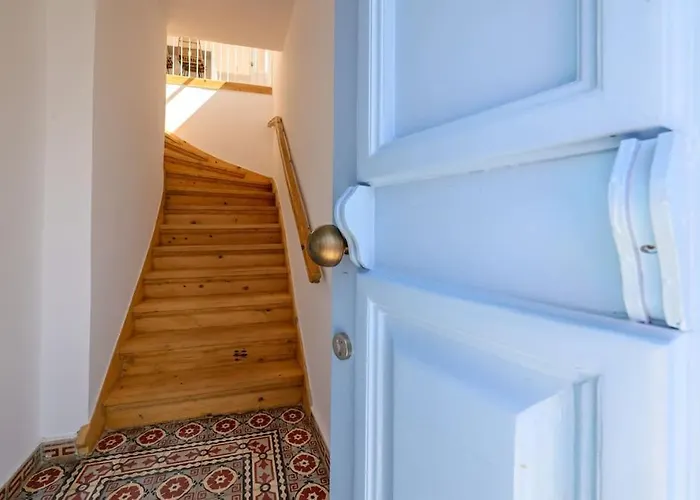 Katina's Coastal Oasis