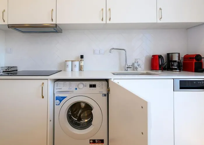 Katina's Coastal Oasis Apartment